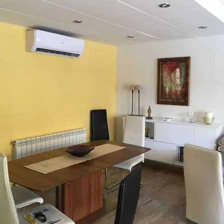 Сasa de vacaciones Llum House